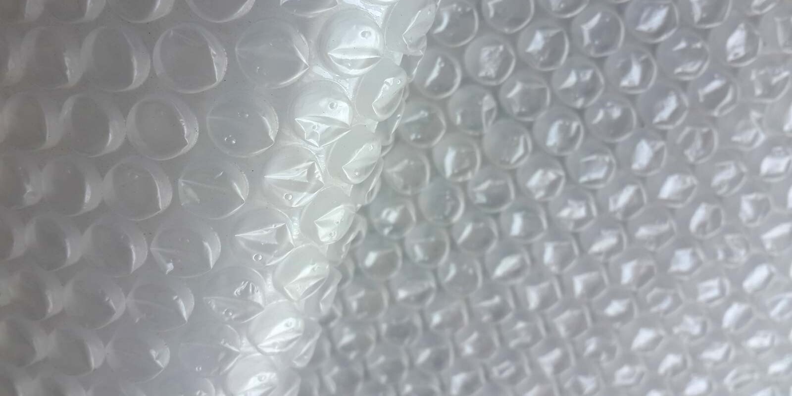 Bubble wrap packaging materials