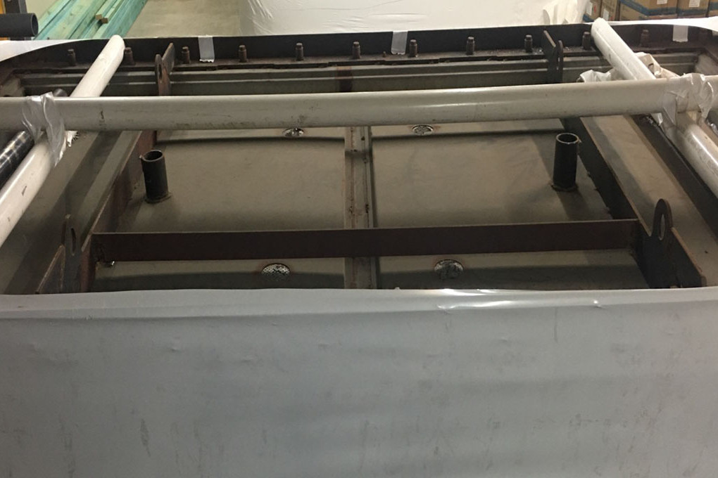 applying anti corrosion film on flat surfaces